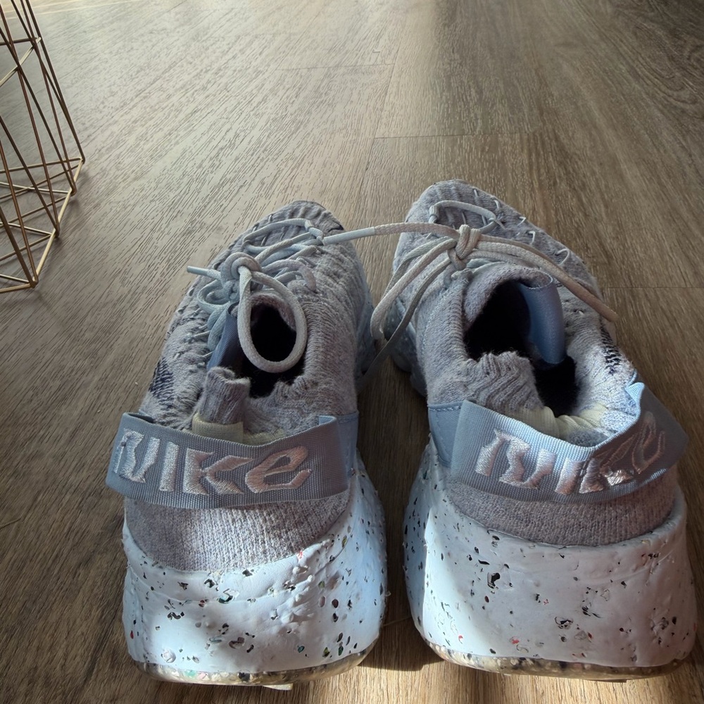 Nike Space Hippie 04 Sneakers - Picture 3 of 6